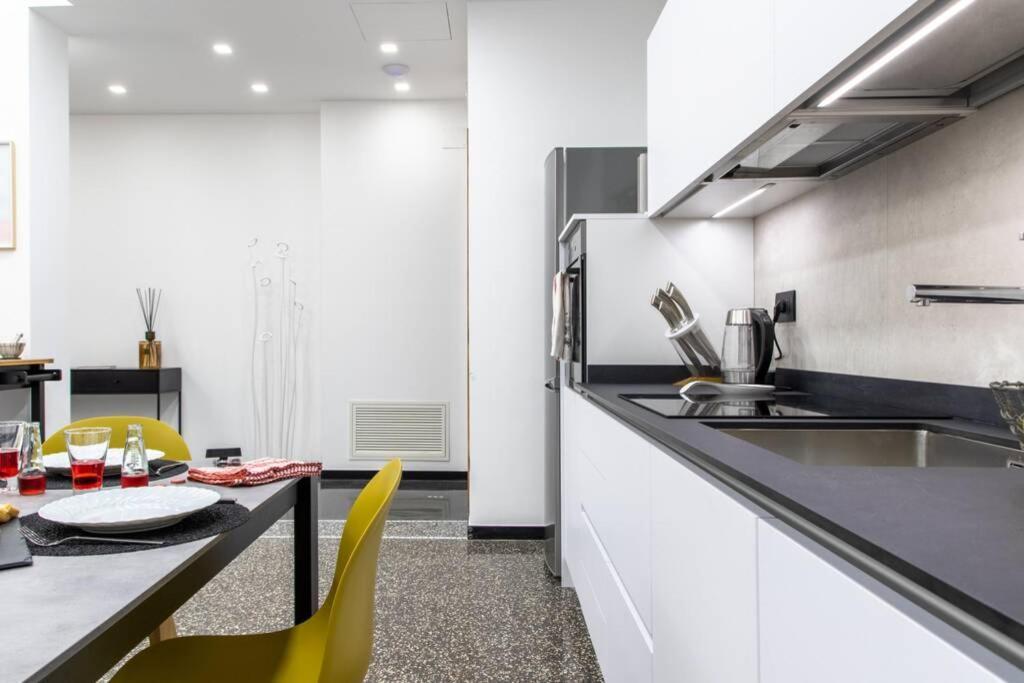 Apartmán Largodoria - Viaarchivolto, Box Auto Privato Incluso Albenga Exteriér fotografie